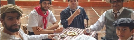 Ambient modernista al local de la colla durant la Fira Modernista.